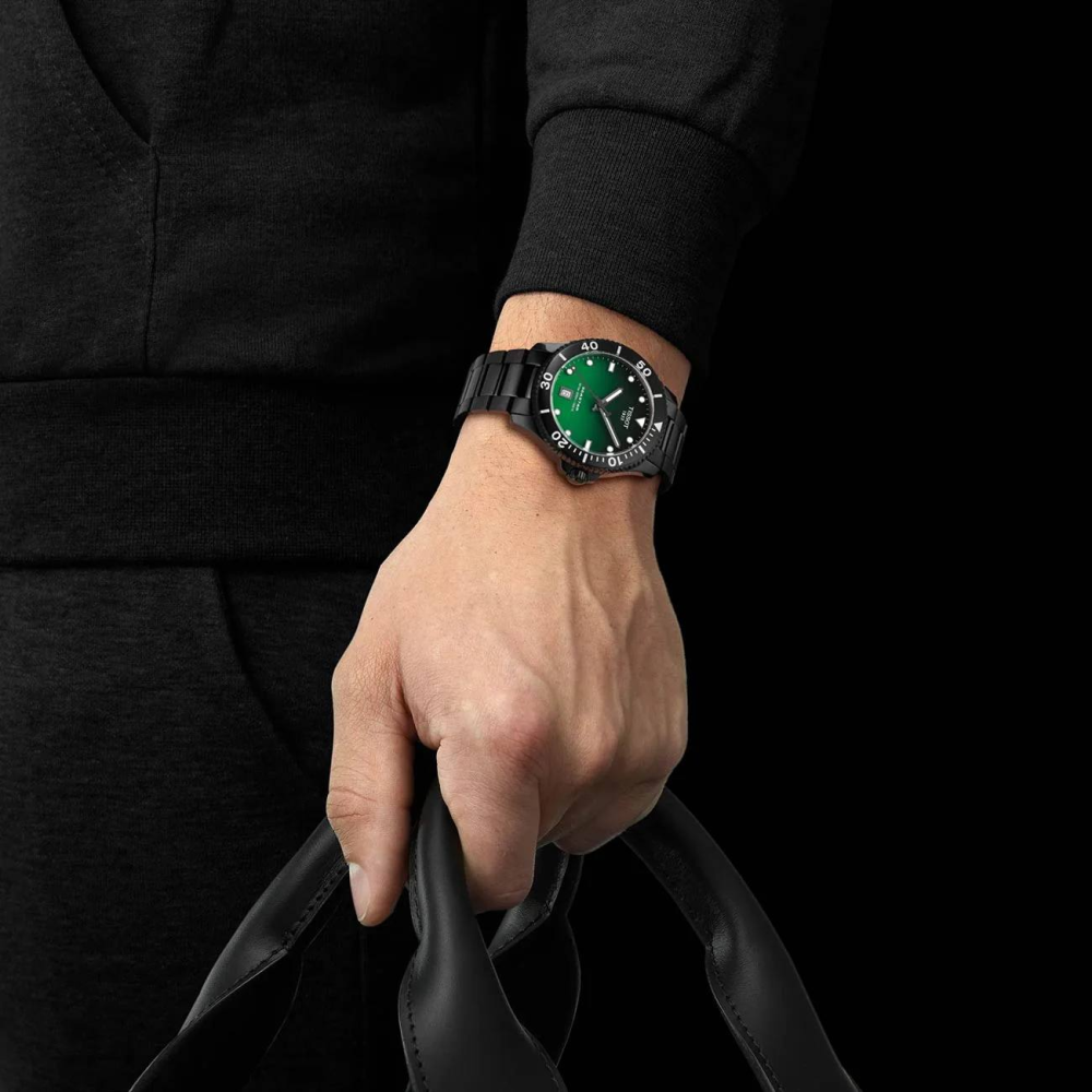 Чоловічий годинник Tissot Seastar 1000 Quartz T120.410.33.091.00